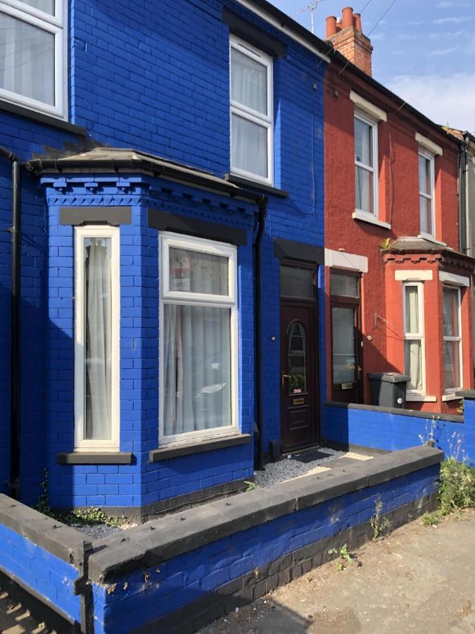 Blue House Lincoln Exterior photo